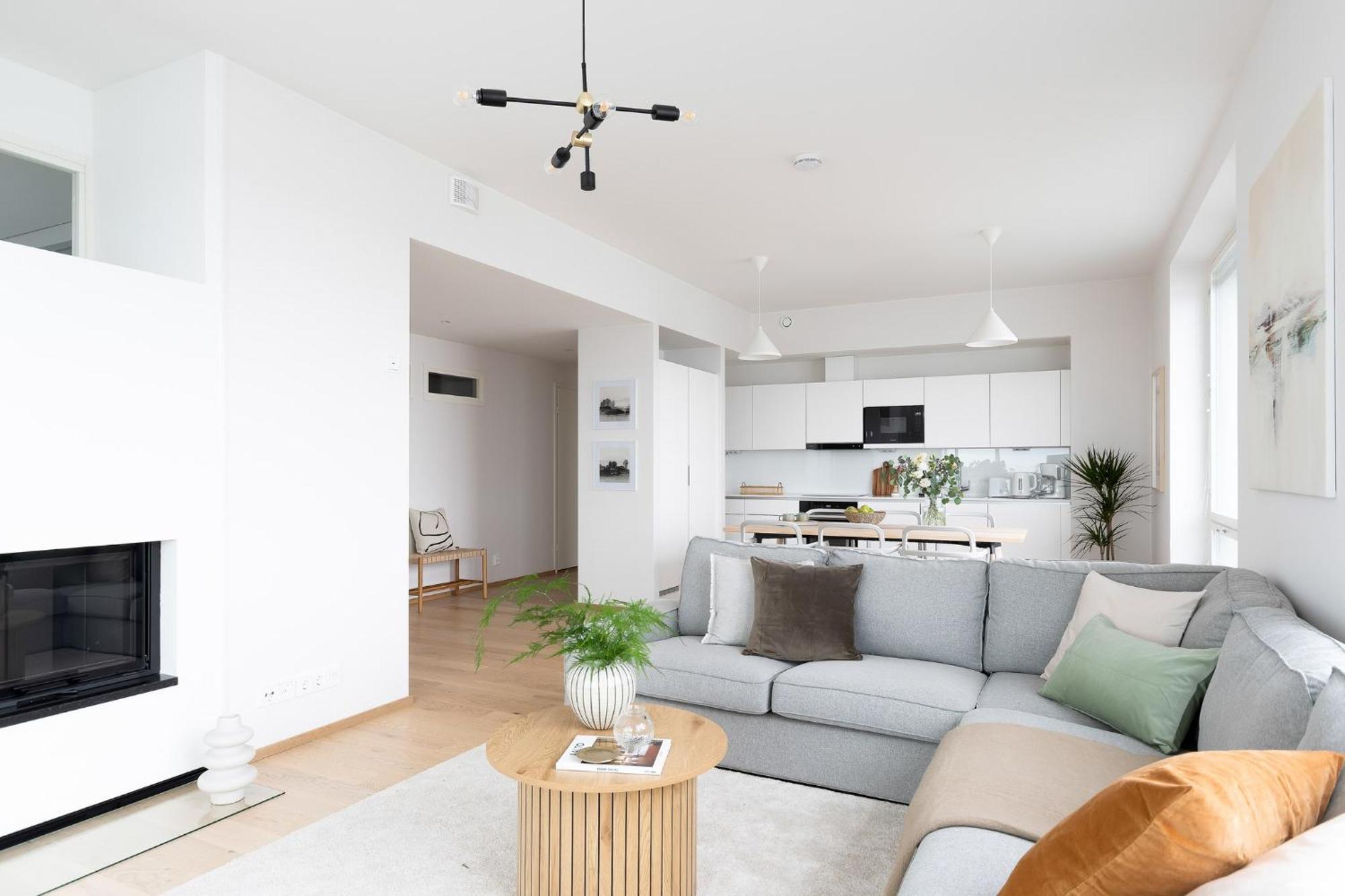 Luxury Penthouse With Stunning Sea Views & Private Sauna *